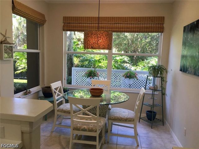 4695 Winged Foot CT 102, Naples, FL 34112