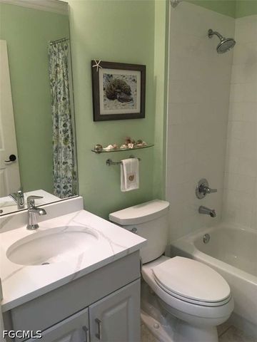 4695 Winged Foot CT 102, Naples, FL 34112