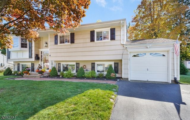 6 Ann St, Roxbury Twp., NJ 07876