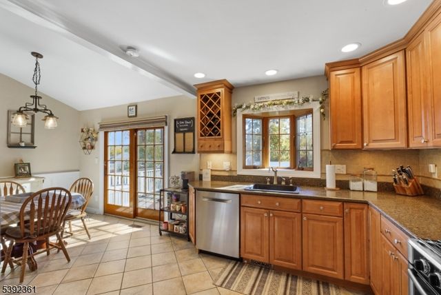 6 Ann St, Roxbury Twp., NJ 07876