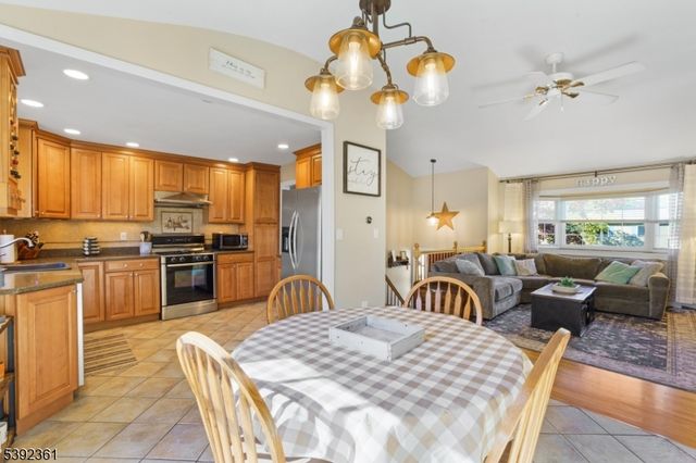 6 Ann St, Roxbury Twp., NJ 07876