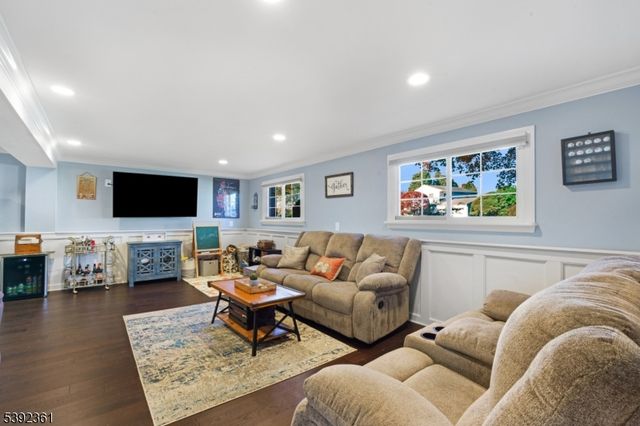 6 Ann St, Roxbury Twp., NJ 07876