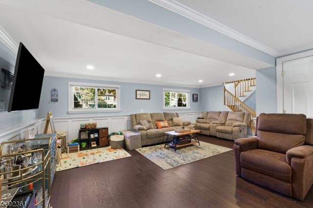 6 Ann St, Roxbury Twp., NJ 07876