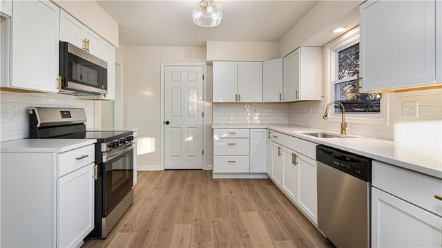 2805 Berry Avenue, Independence, MO 64057