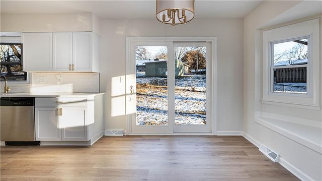 2805 Berry Avenue, Independence, MO 64057