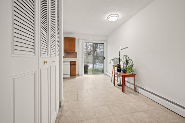 16 Lawton Road 22, Manchester, CT 06042