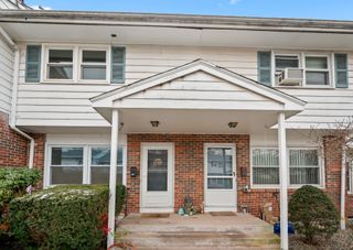 16 Lawton Road 22, Manchester, CT 06042