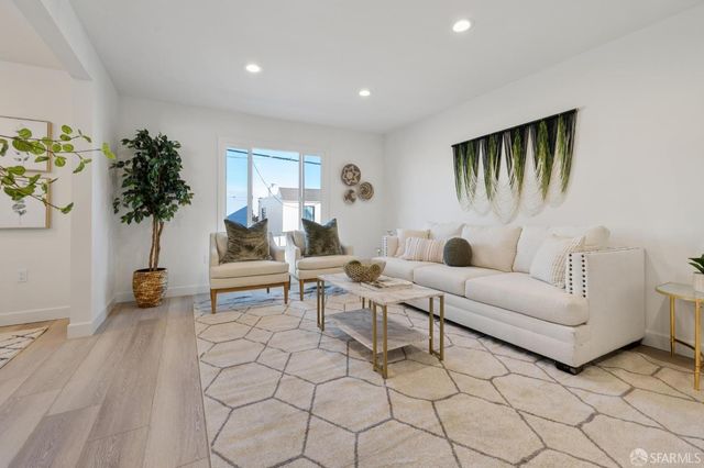 1607 44th Avenue, San Francisco, CA 94122