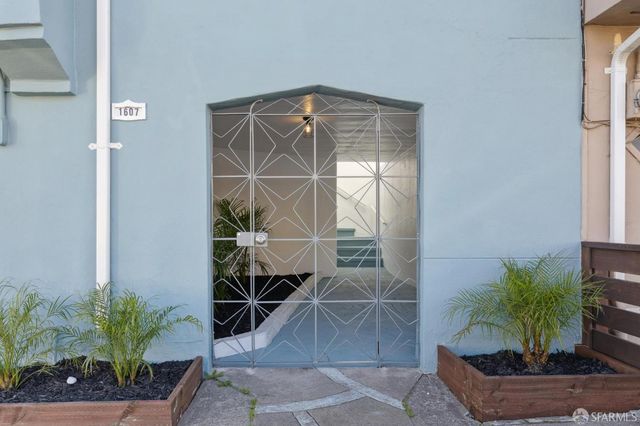 1607 44th Avenue, San Francisco, CA 94122