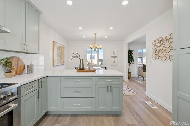 1607 44th Avenue, San Francisco, CA 94122