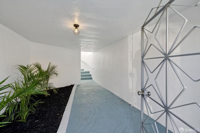 1607 44th Avenue, San Francisco, CA 94122
