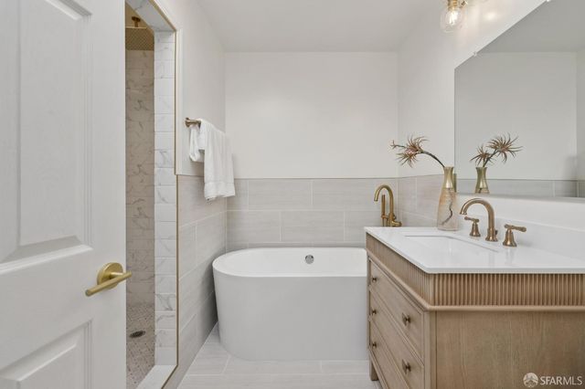 1607 44th Avenue, San Francisco, CA 94122
