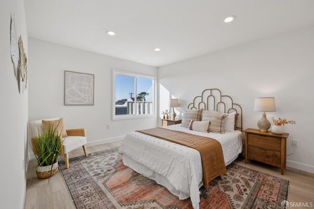 1607 44th Avenue, San Francisco, CA 94122