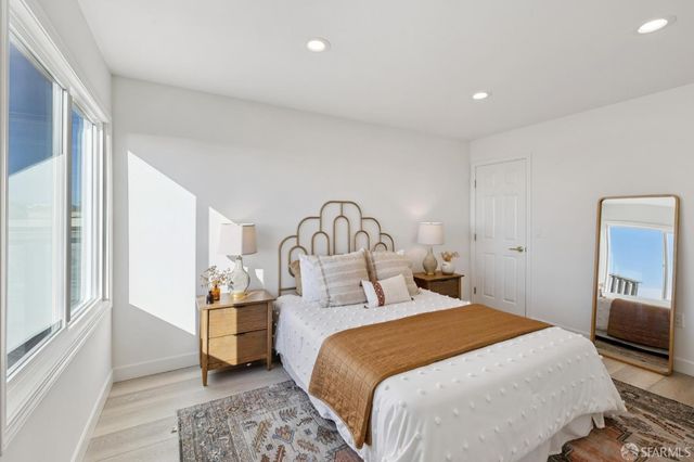 1607 44th Avenue, San Francisco, CA 94122