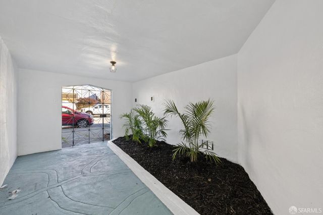 1607 44th Avenue, San Francisco, CA 94122