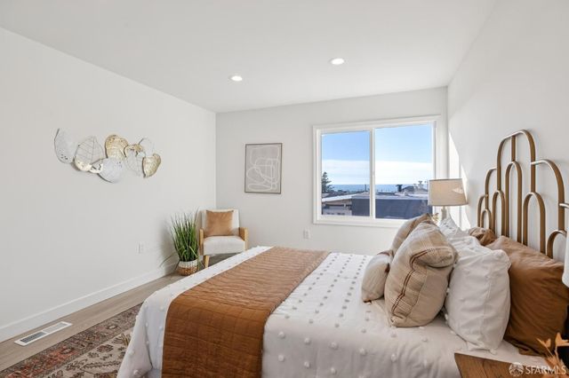 1607 44th Avenue, San Francisco, CA 94122