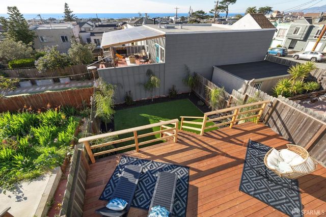 1607 44th Avenue, San Francisco, CA 94122
