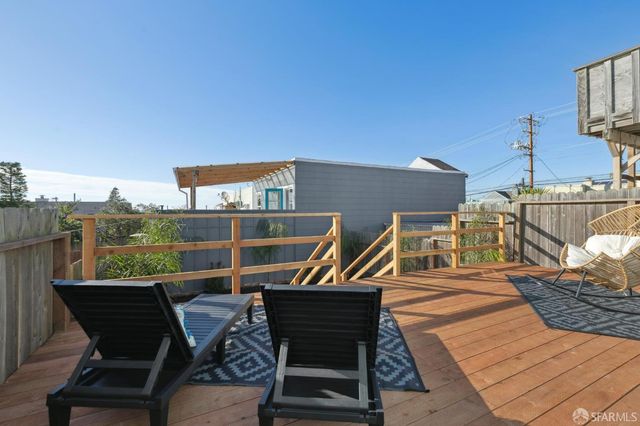 1607 44th Avenue, San Francisco, CA 94122