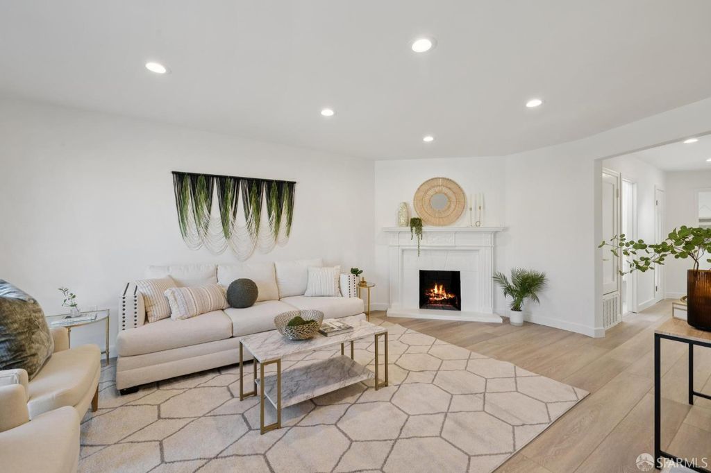 1607 44th Avenue, San Francisco, CA 94122