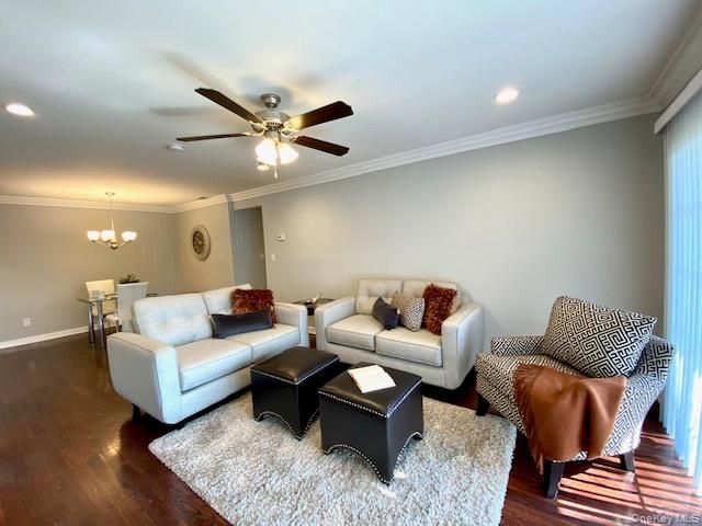 105 Westwood Drive 125, Westbury, NY 11590