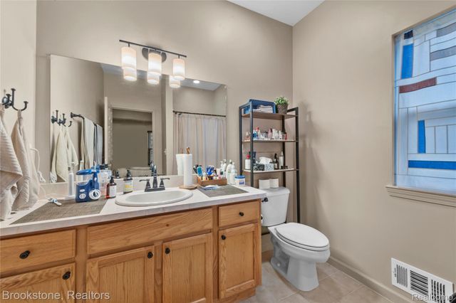 3568 Grove Lane, Auburn Hills, MI 48326