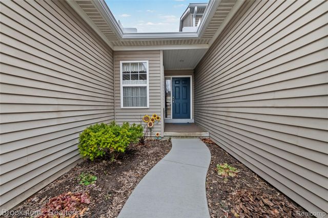 3568 Grove Lane, Auburn Hills, MI 48326