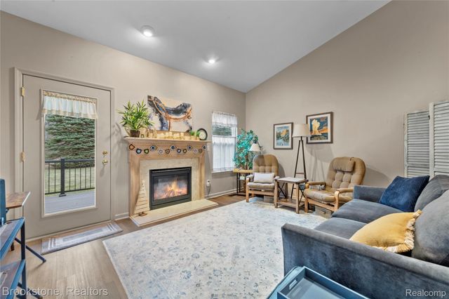 3568 Grove Lane, Auburn Hills, MI 48326