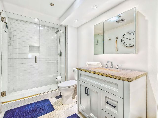 2700 Lawrence Crossley Road 103, Palm Springs, CA 92264