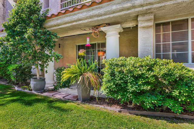 2700 Lawrence Crossley Road 103, Palm Springs, CA 92264