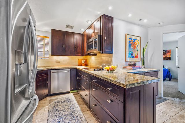 2700 Lawrence Crossley Road 103, Palm Springs, CA 92264