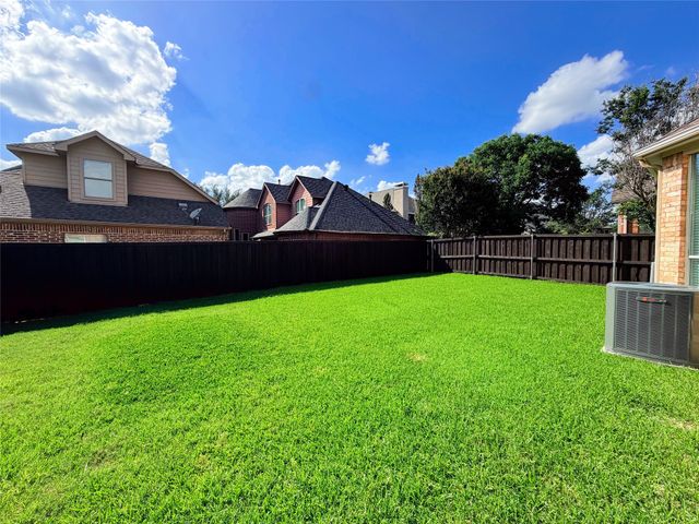 69 Cattail Pond Drive, Frisco, TX 75034