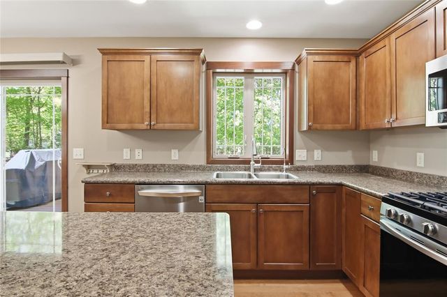 5446 Benjamin Street, Eau Claire, WI 54703