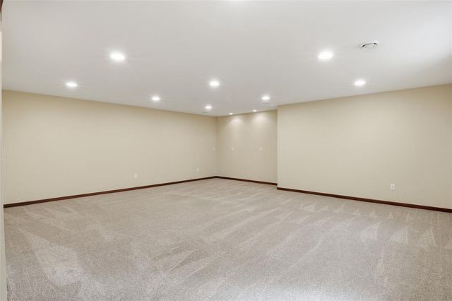 5446 Benjamin Street, Eau Claire, WI 54703