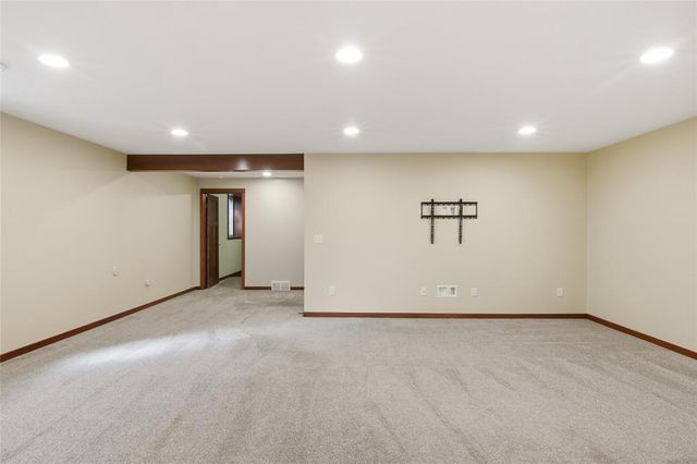 5446 Benjamin Street, Eau Claire, WI 54703