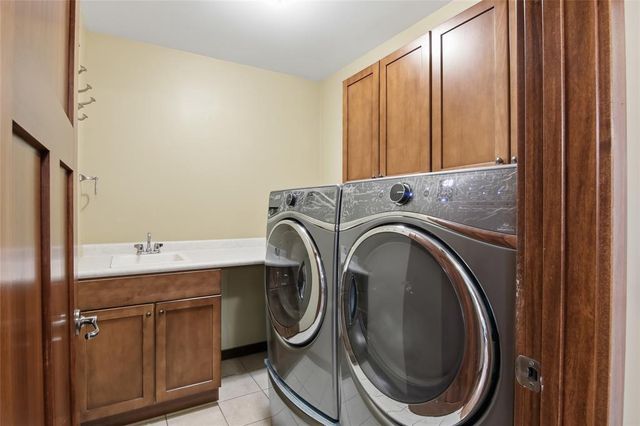 5446 Benjamin Street, Eau Claire, WI 54703