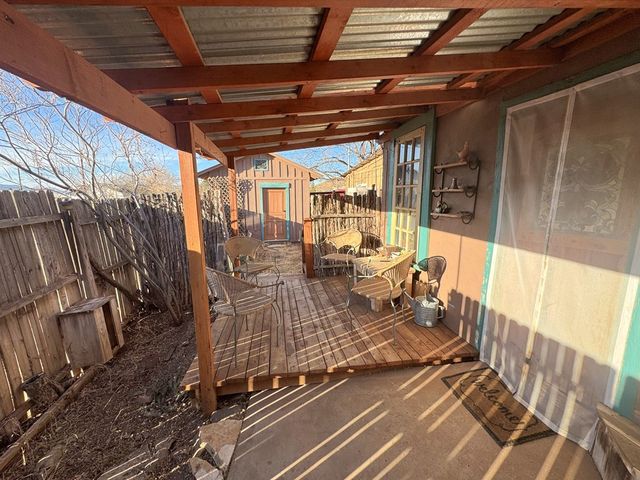 406 S Cockrell St, Alpine, TX 79830