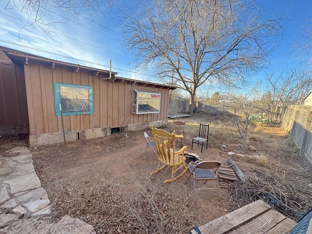 406 S Cockrell St, Alpine, TX 79830