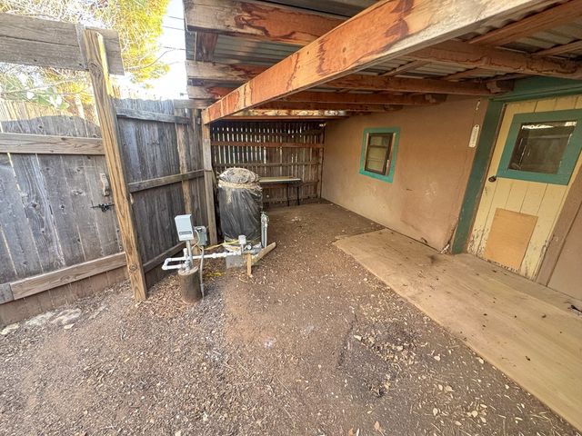 406 S Cockrell St, Alpine, TX 79830