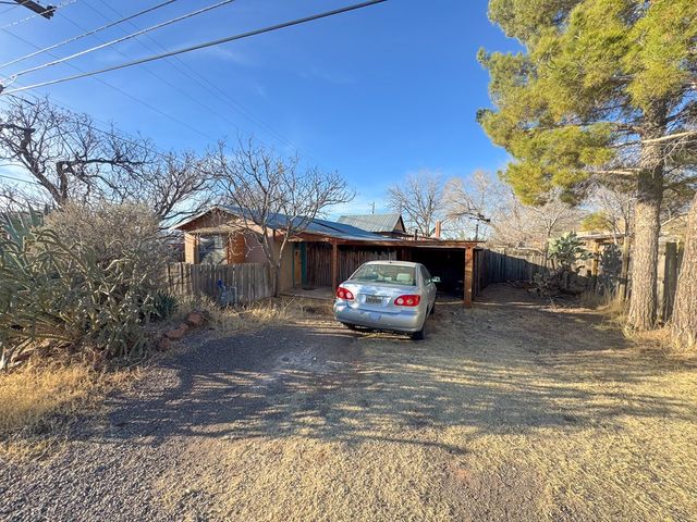 406 S Cockrell St, Alpine, TX 79830