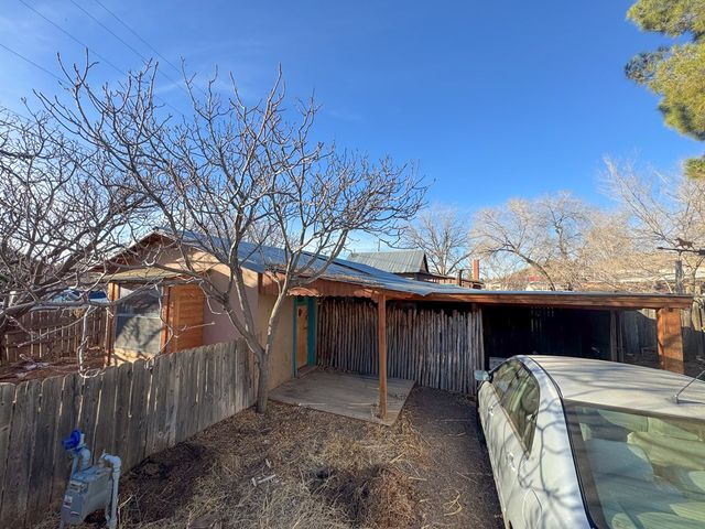 406 S Cockrell St, Alpine, TX 79830