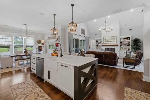 9520 Dyer Rd, Rockvale, TN 37153