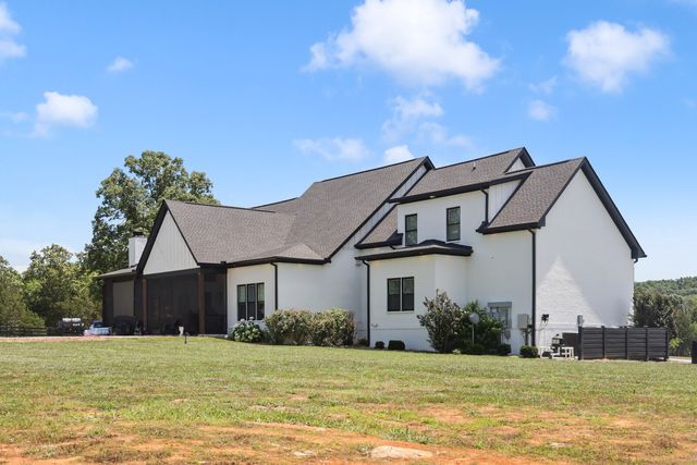 9520 Dyer Rd, Rockvale, TN 37153