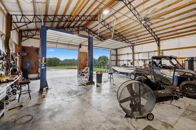 9520 Dyer Rd, Rockvale, TN 37153