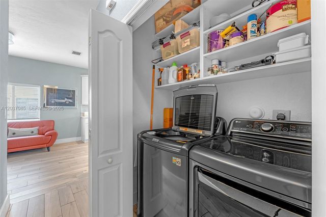 4449 SW 164th Path, Miami, FL 33185