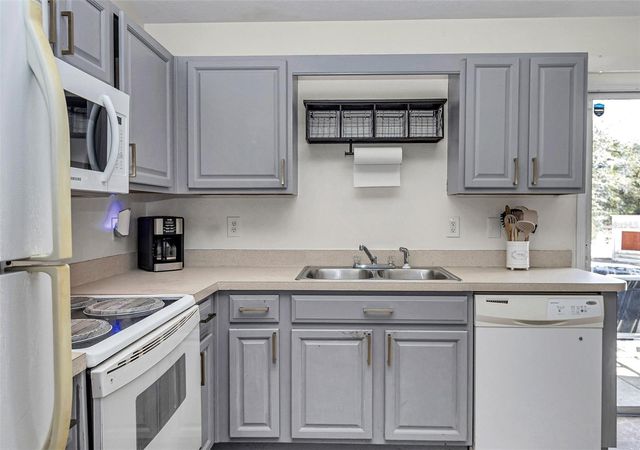 4963 SW HYACINTH COURT, Dunnellon, FL 34431