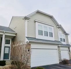 337 Devoe Drive 337, Oswego, IL 60543