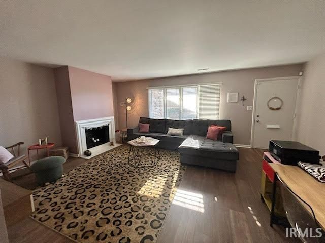 5537 South Wayne Avenue, Fort Wayne, IN 46807