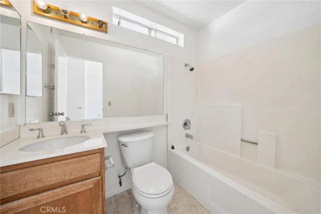 31918 Gelding, Castaic, CA 91384