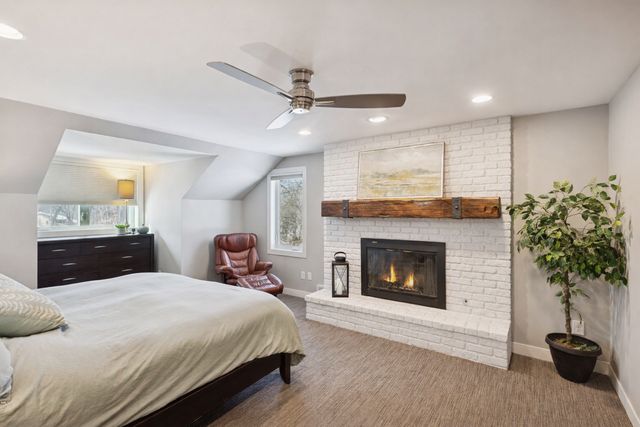 4360 Chimo East Street, Deephaven, MN 55391