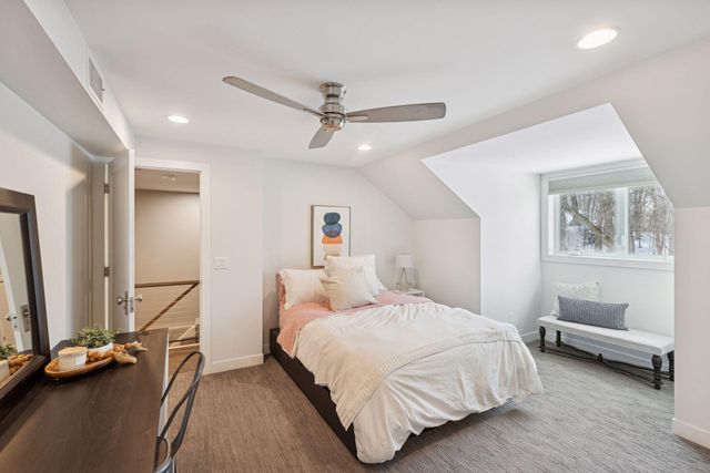 4360 Chimo East Street, Deephaven, MN 55391